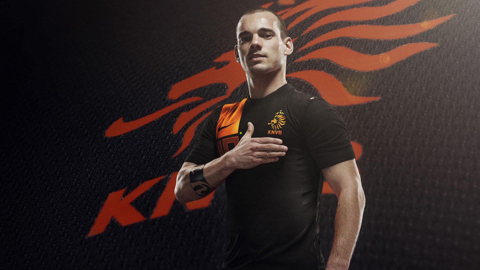 海牙CEO盛赞李嗣镕，身体出众且善于动脑，英超赛场未来可期